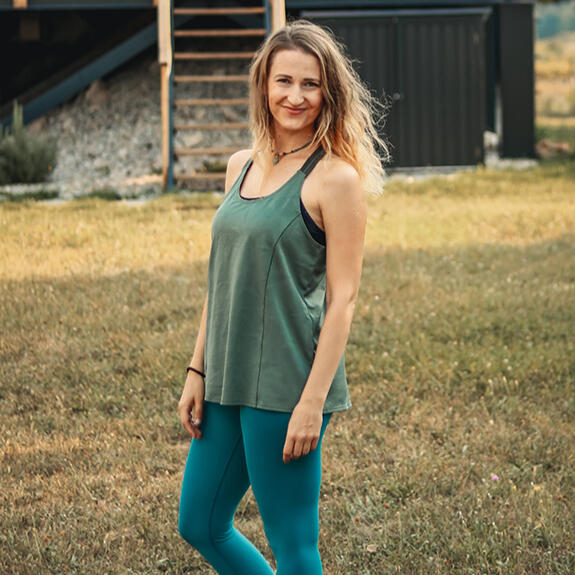 Csóka Eszter profil fotó - Om Birodalom jóga Mór